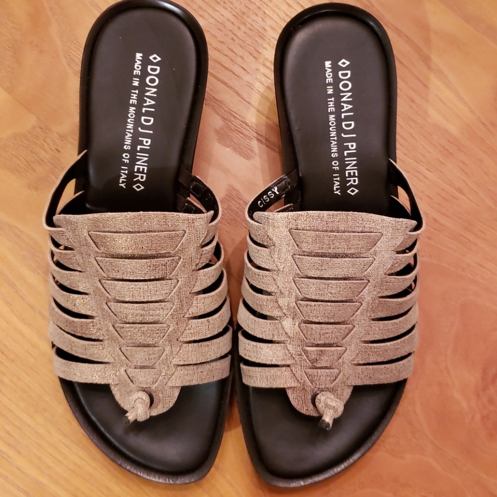 Donald Pliner sandals
